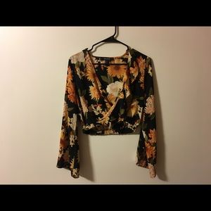 Super cute long sleeve blouse